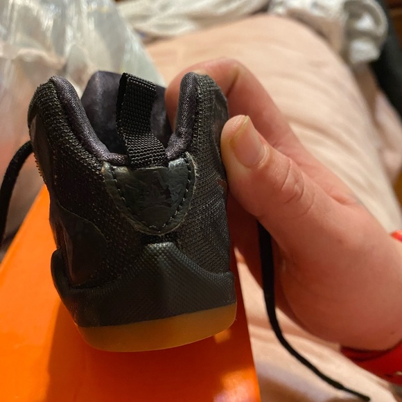 Toddler Nike lebron. Very hard to find! - Picture 4 of 5